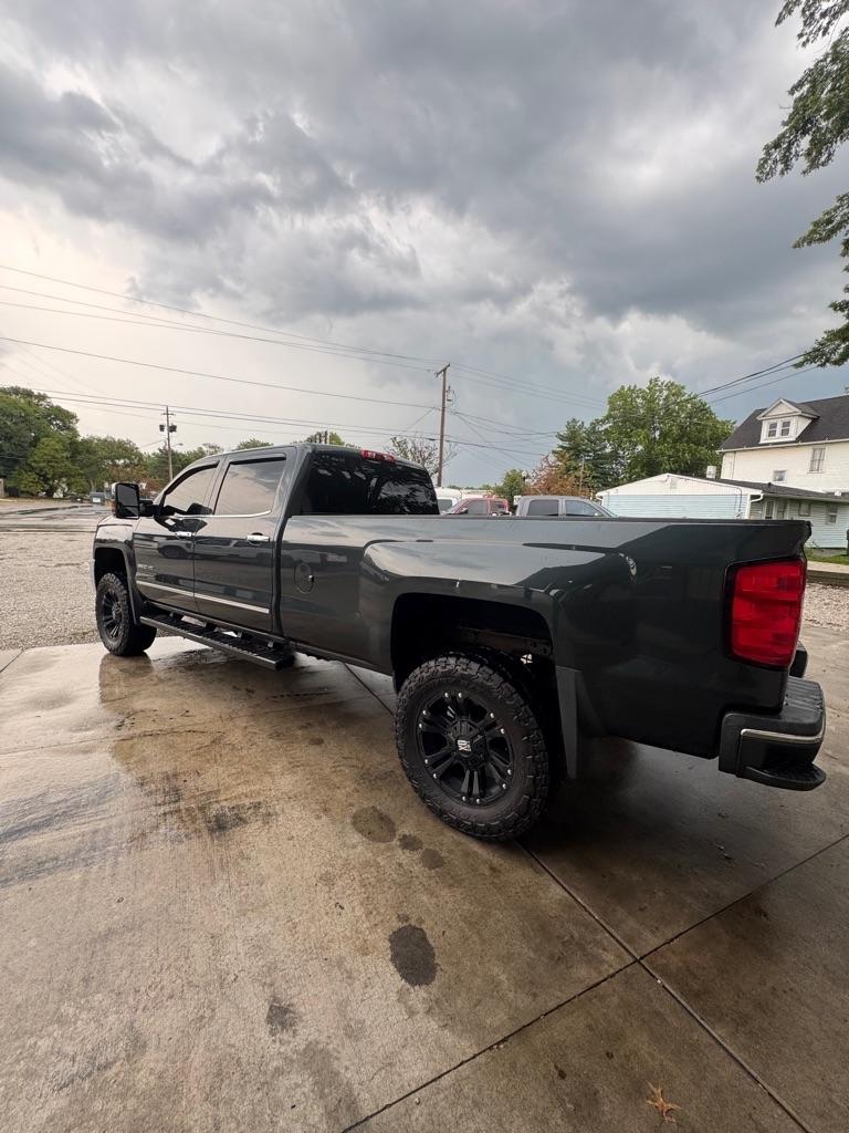 Chevrolet Silverado 3500HD LTZ Crew Cab 4WD 2017