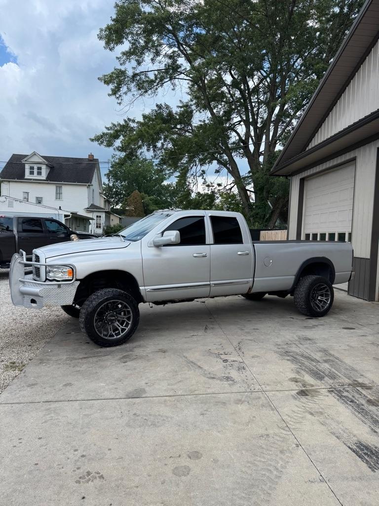 Dodge Ram 3500 ST Quad Cab Long Bed 4WD 2005
