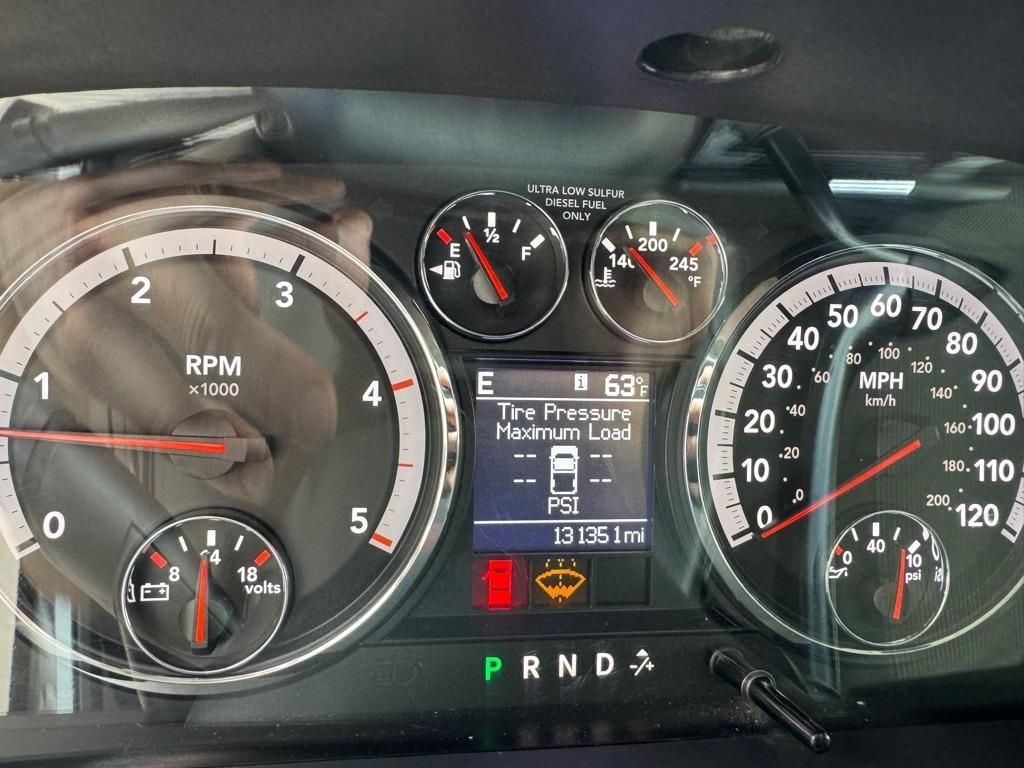 Dodge 2500 SLT Crew Cab SWB 4WD 2012