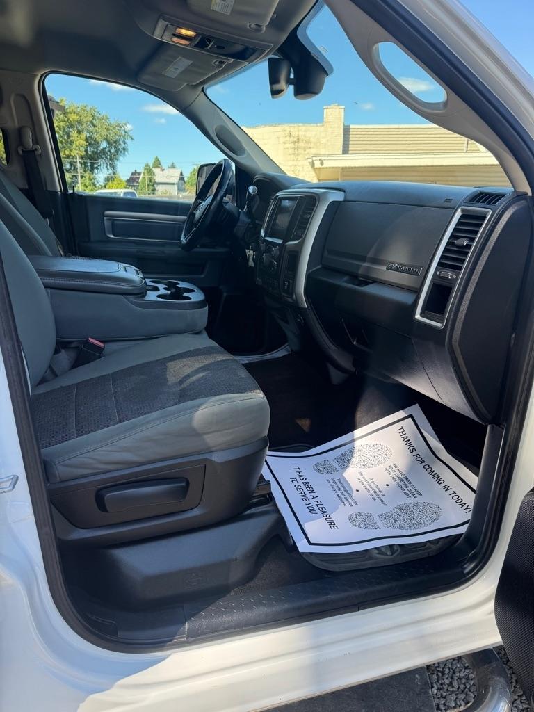 RAM 3500 SLT Crew Cab LWB 4WD DRW 2016