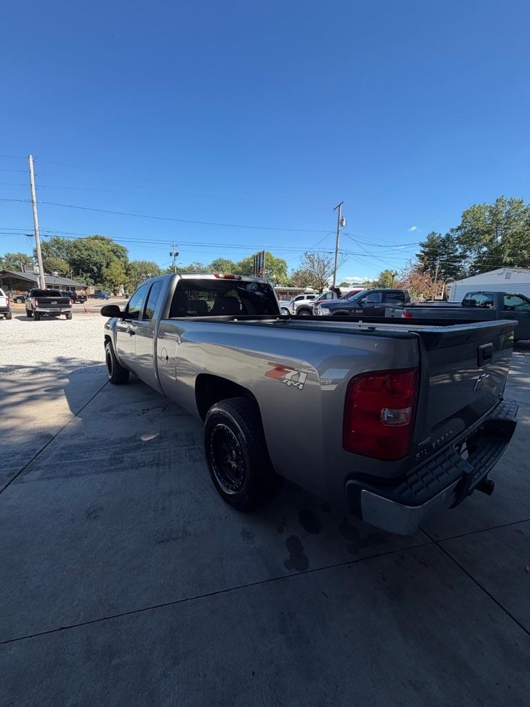 Chevrolet Silverado 1500 Work Truck Ext. Cab Short Box 4WD 2007