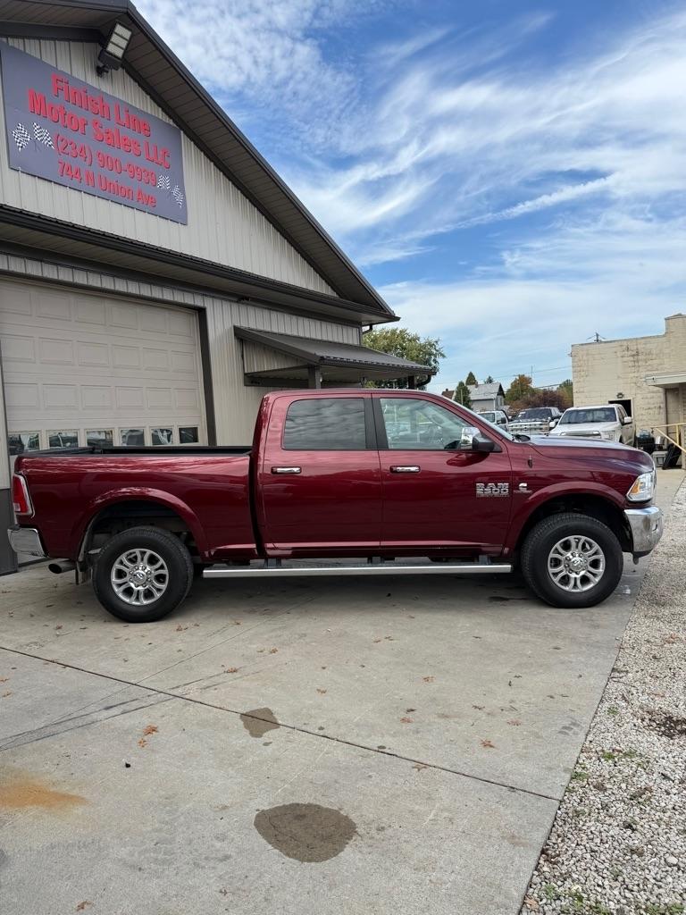 RAM 2500 Laramie Crew Cab SWB 4WD 2016