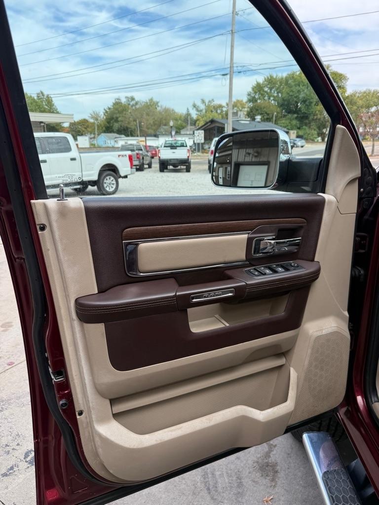 RAM 2500 Laramie Crew Cab SWB 4WD 2016