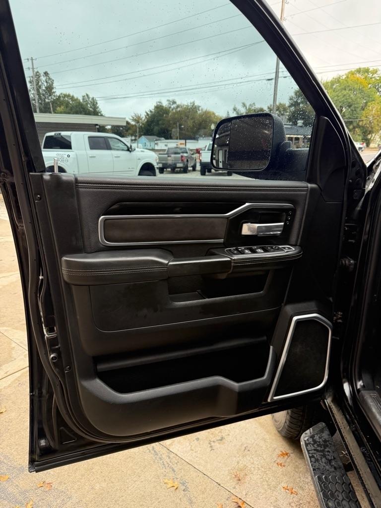 RAM 2500 Laramie Crew Cab SWB 4WD 2019