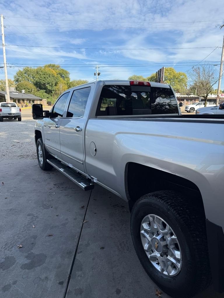 Chevrolet Silverado 3500HD LTZ Crew Cab 4WD 2017