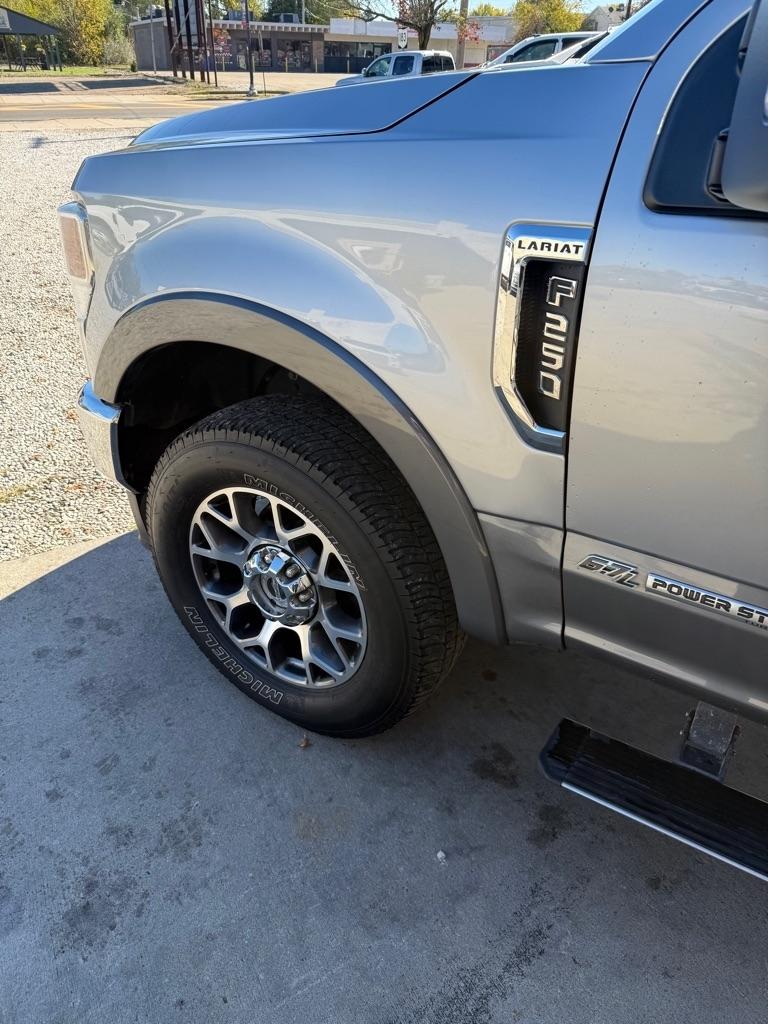 Ford F-250 SD Platinum Crew Cab 4WD 2022