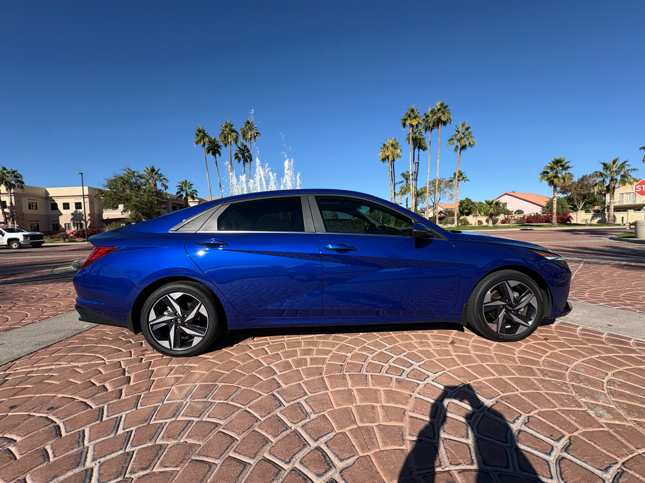 Hyundai Elantra Limited Hybrid 2023