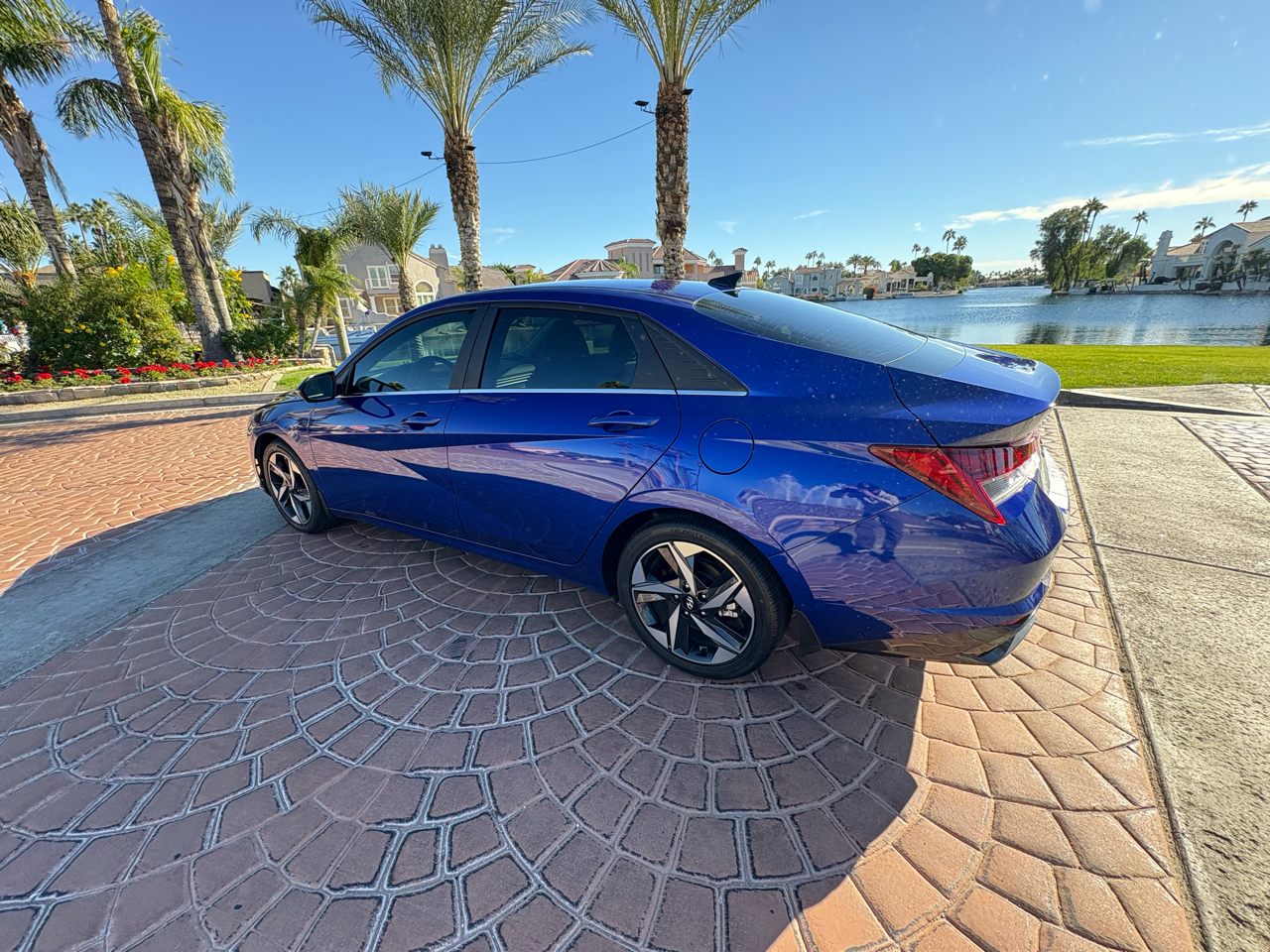 Hyundai Elantra Limited Hybrid 2023