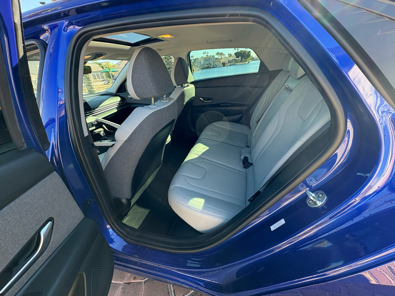 Hyundai Elantra Limited Hybrid 2023