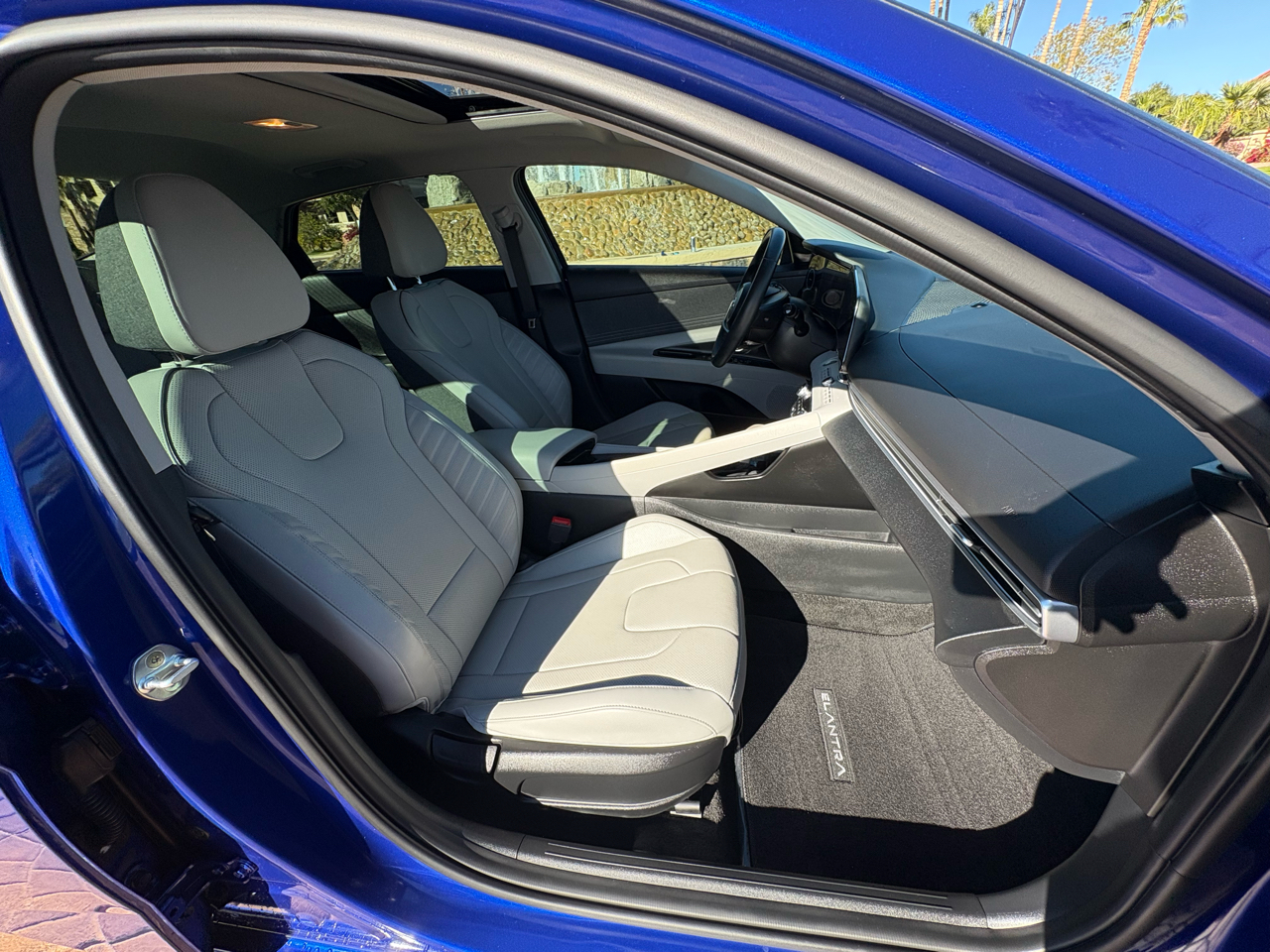 Hyundai Elantra Limited Hybrid 2023