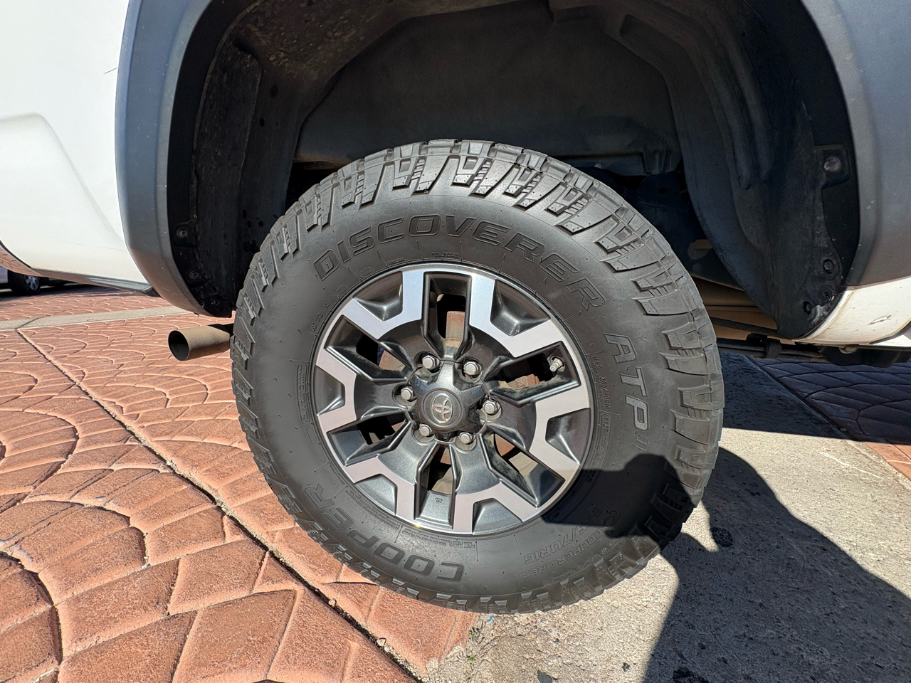 Toyota Tacoma SR5 Double Cab Long Bed V6 6AT 2WD 2020