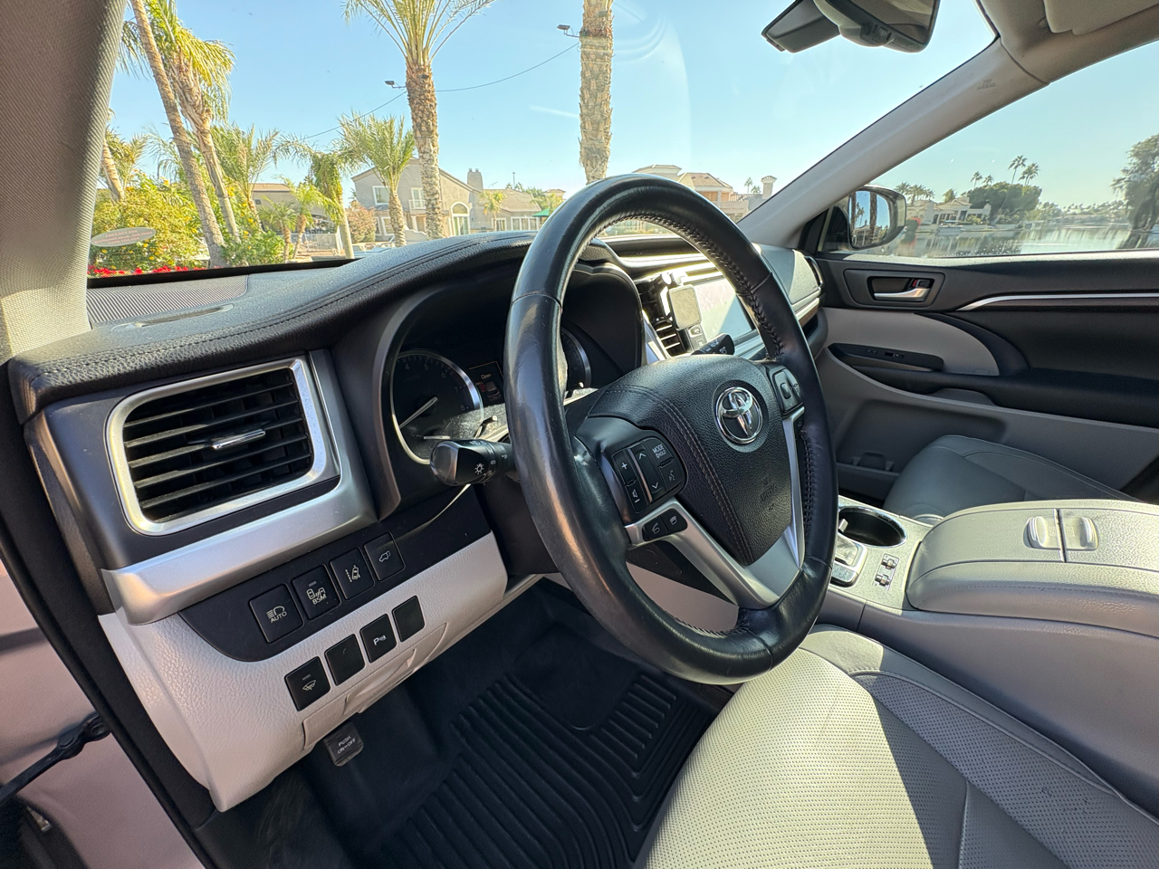 Toyota Highlander Limited AWD V6 2015