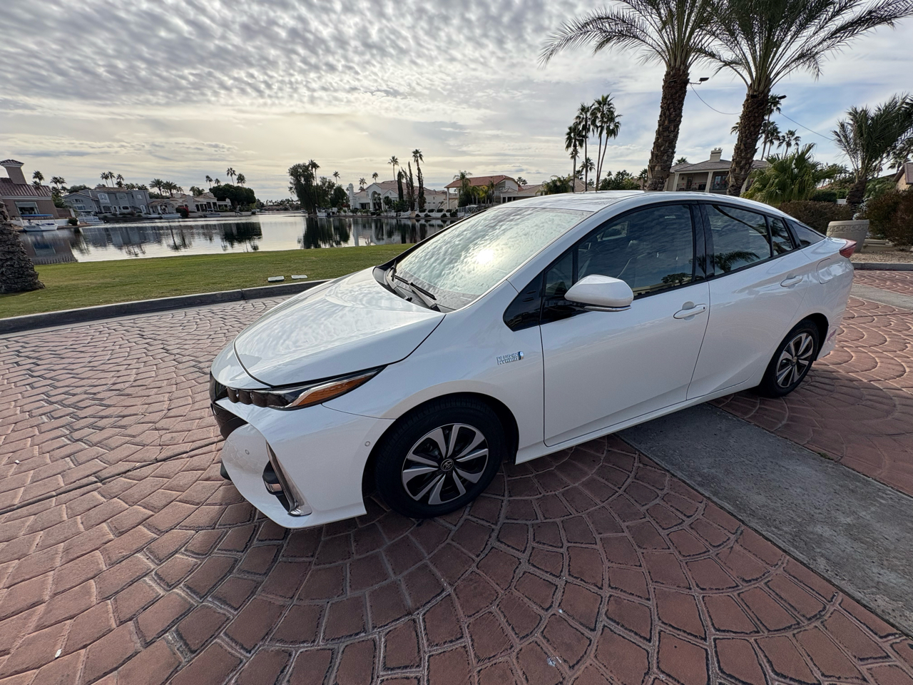 Toyota Prius Prime Advanced 4D Hatchback 2019