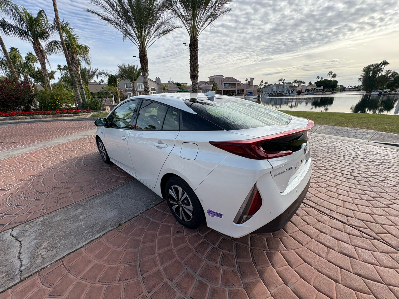 Toyota Prius Prime Advanced 4D Hatchback 2019