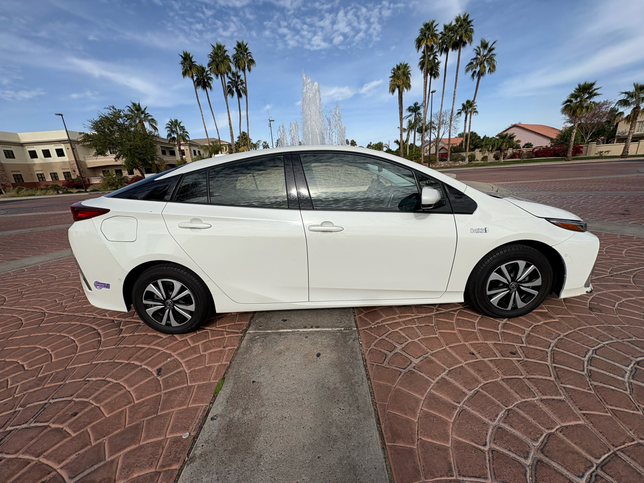 Toyota Prius Prime Advanced 4D Hatchback 2019