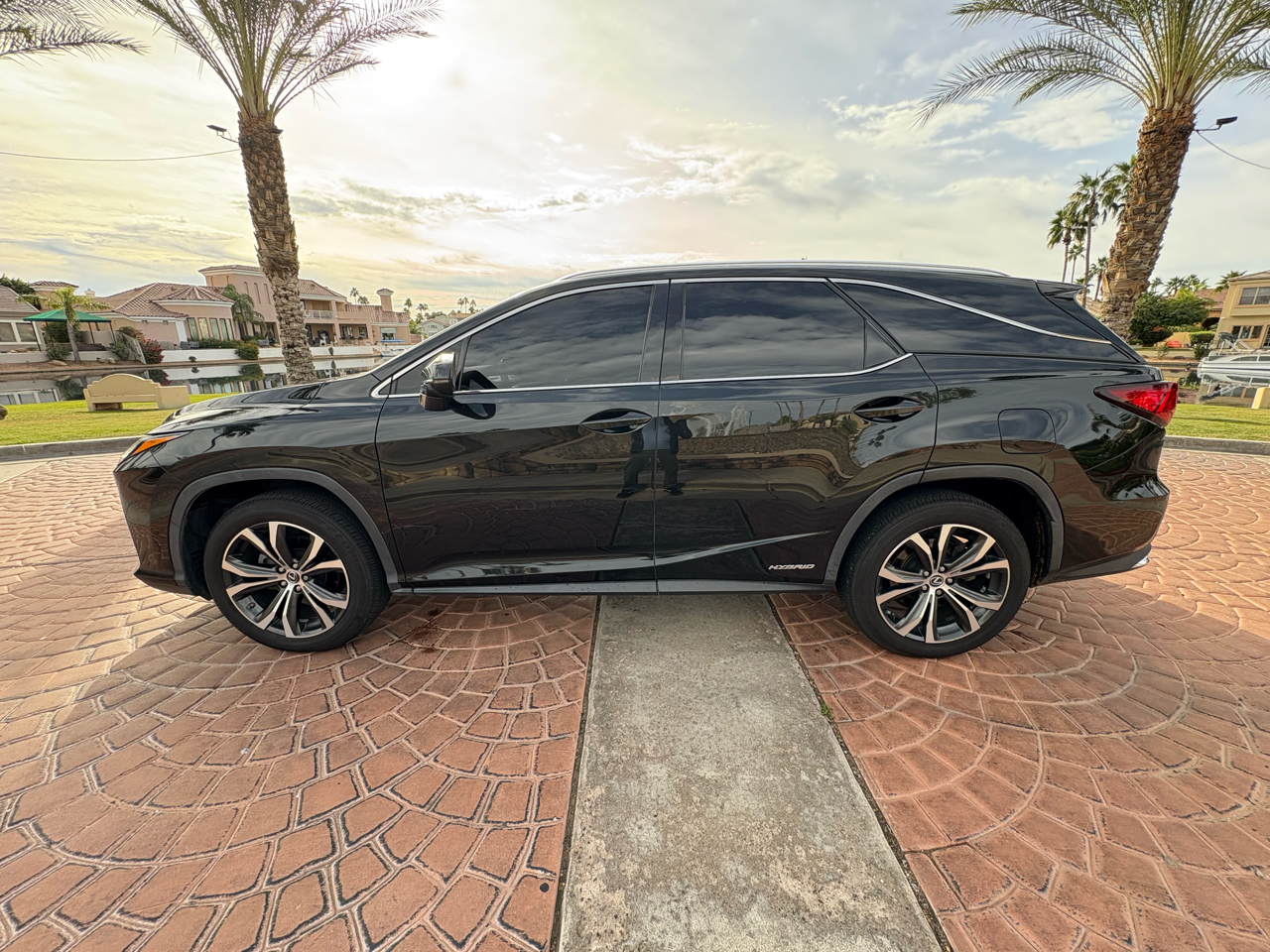 Lexus RX 450hL Luxury 4D SUV AWD 2019