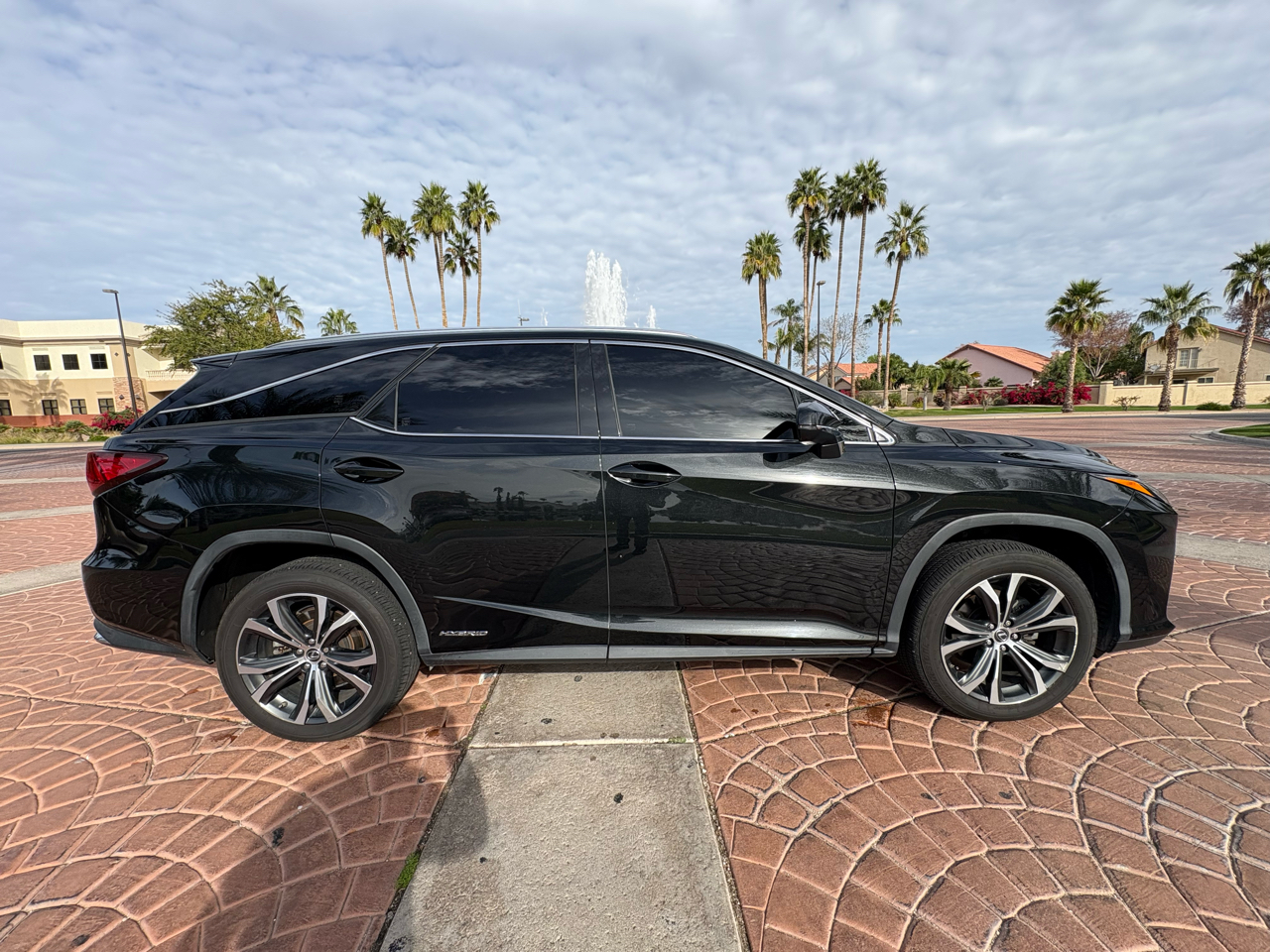 Lexus RX 450hL Luxury 4D SUV AWD 2019