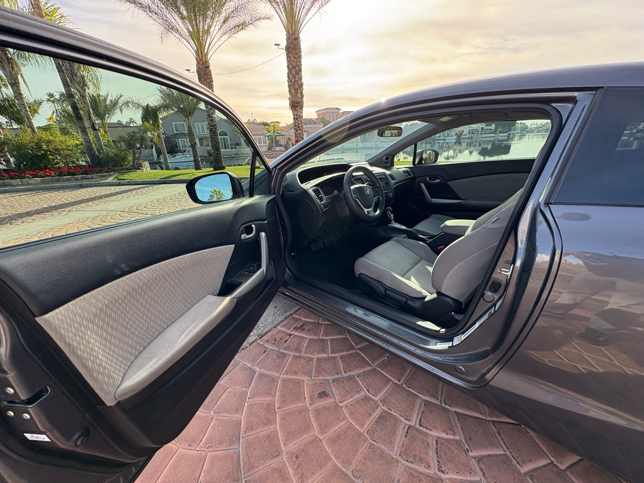 Honda Civic 2dr Cpe LX Auto 2015