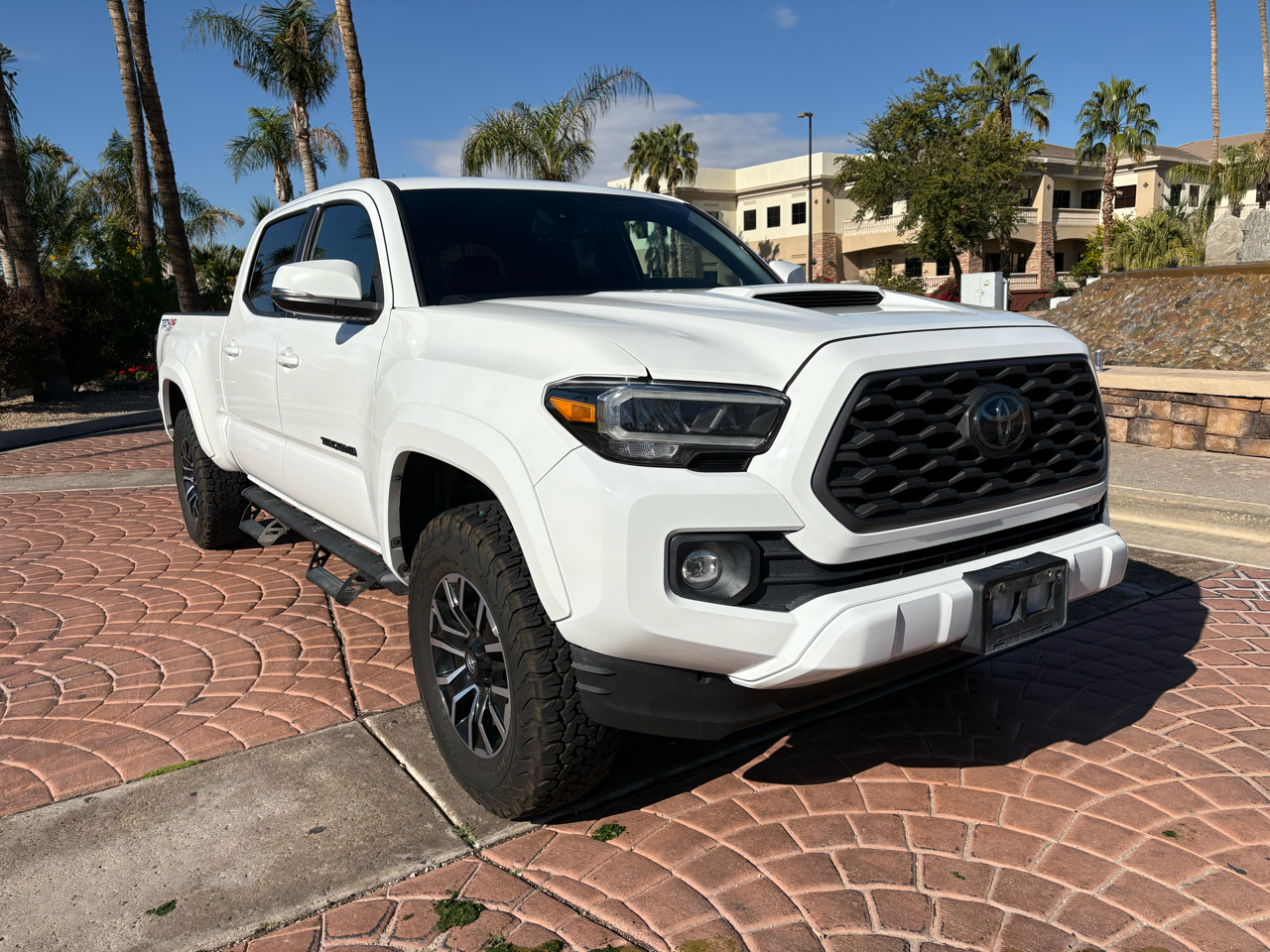 Toyota Tacoma TRD Sport Double Cab 6' Bed V6 4x4 AT (Natl) 2022