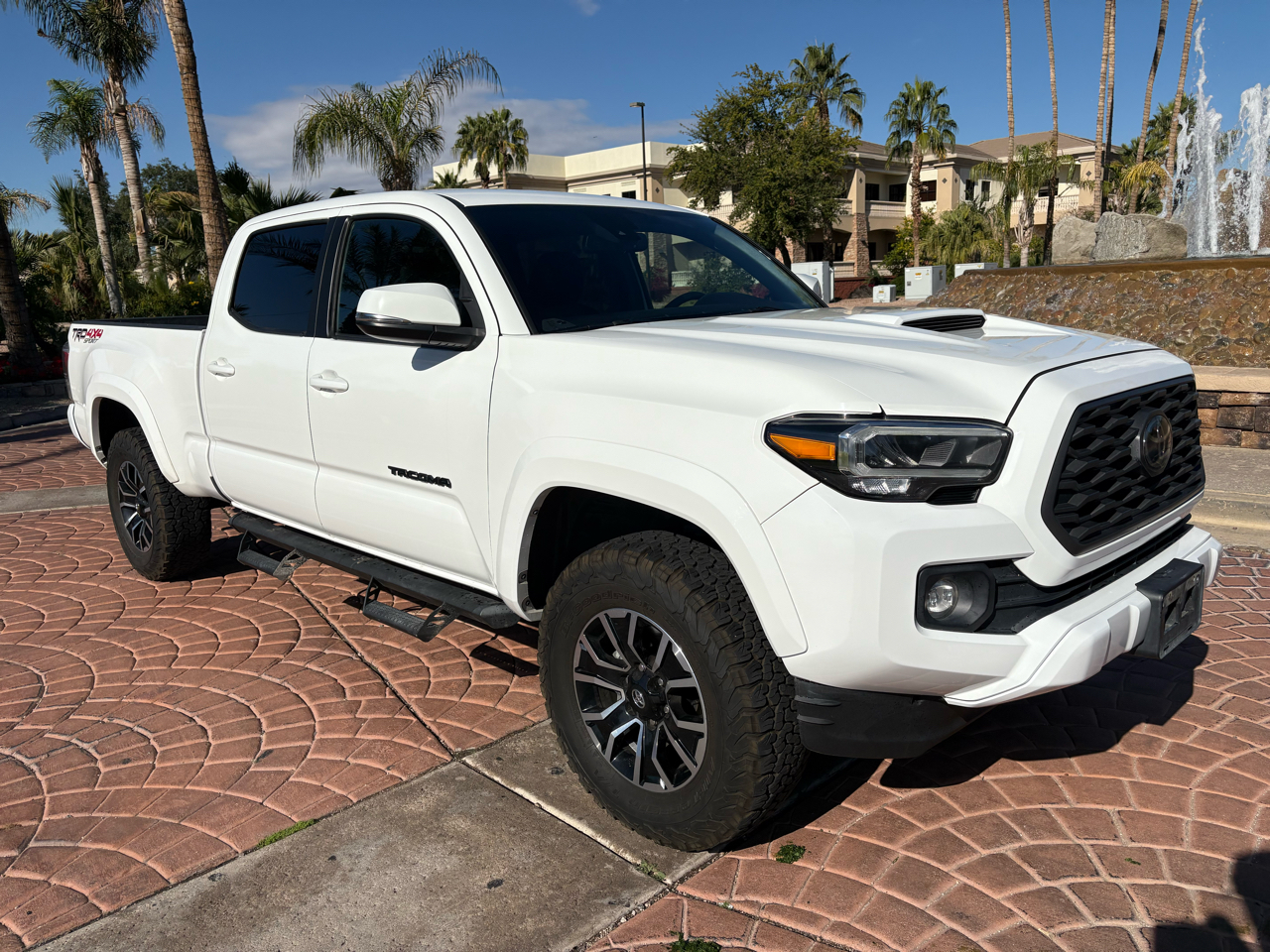 Toyota Tacoma TRD Sport Double Cab 6' Bed V6 4x4 AT (Natl) 2022