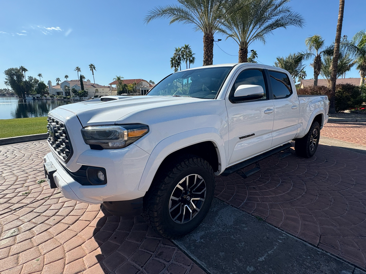 Toyota Tacoma TRD Sport Double Cab 6' Bed V6 4x4 AT (Natl) 2022