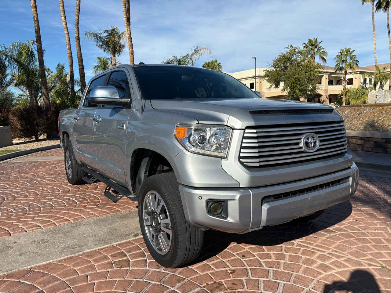 Toyota Tundra Platinum CrewMax 5.7L 4WD 2017