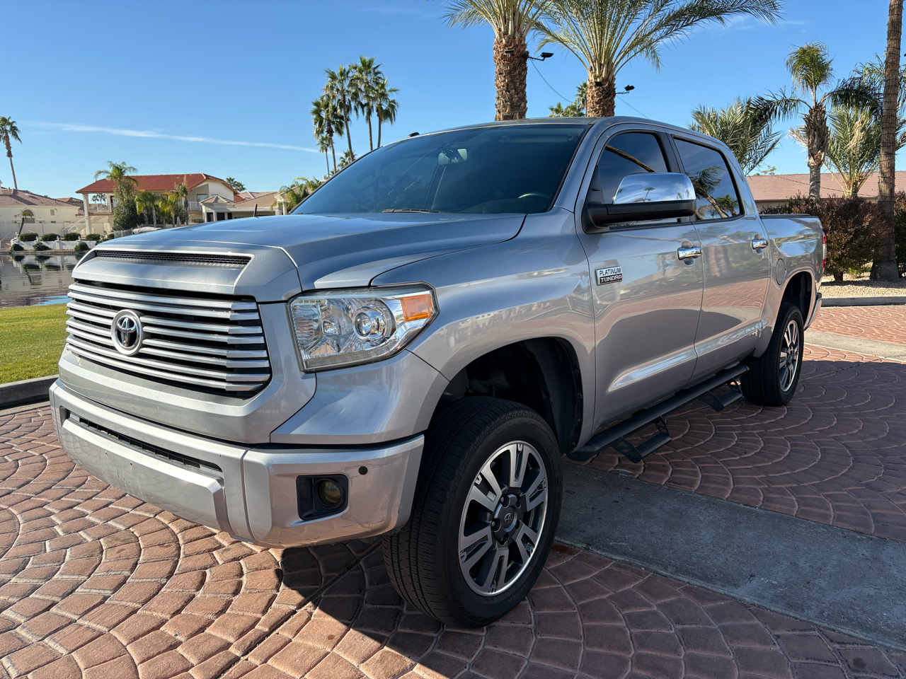 Toyota Tundra Platinum CrewMax 5.7L 4WD 2017