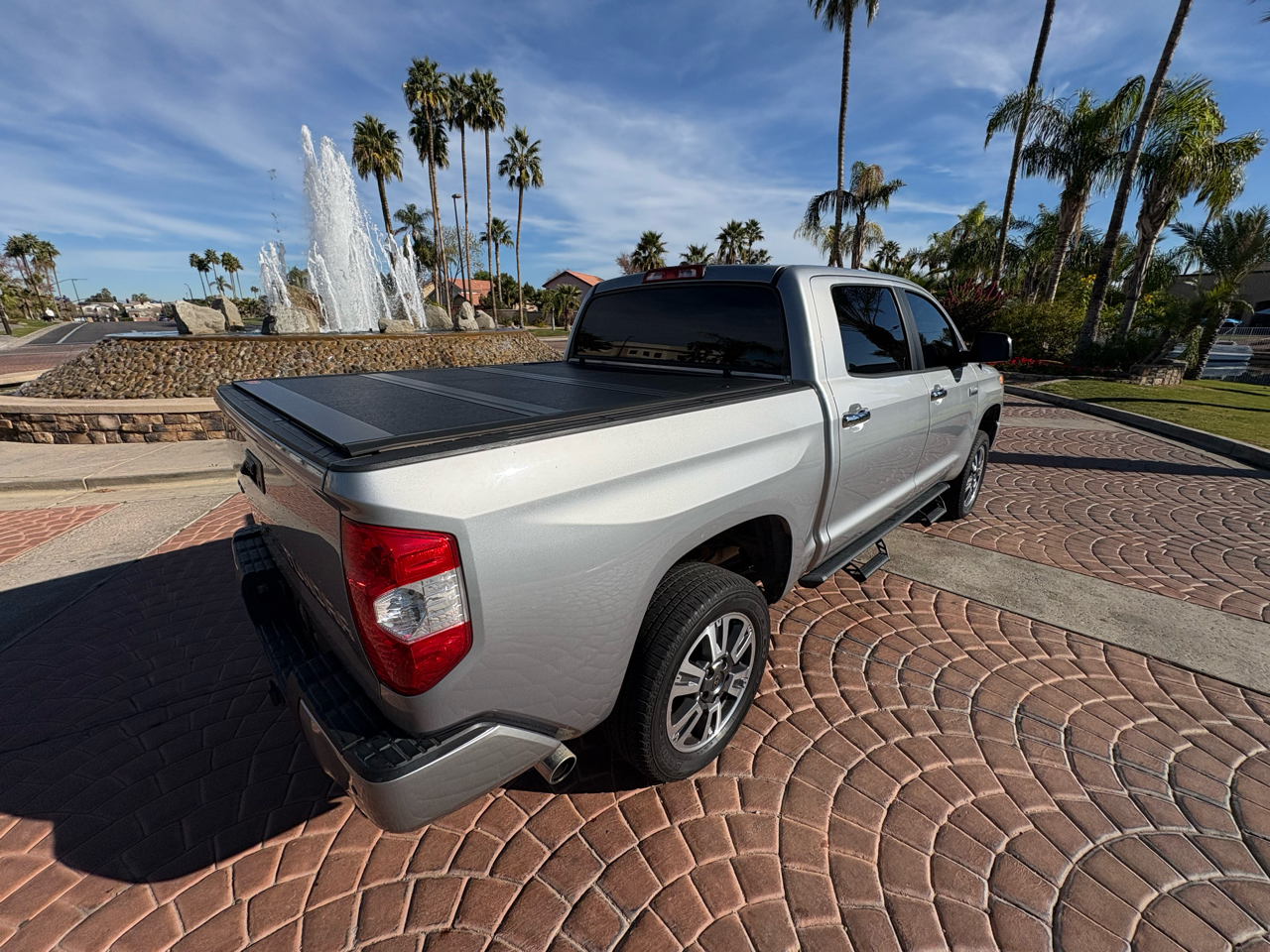 Toyota Tundra Platinum CrewMax 5.7L 4WD 2017