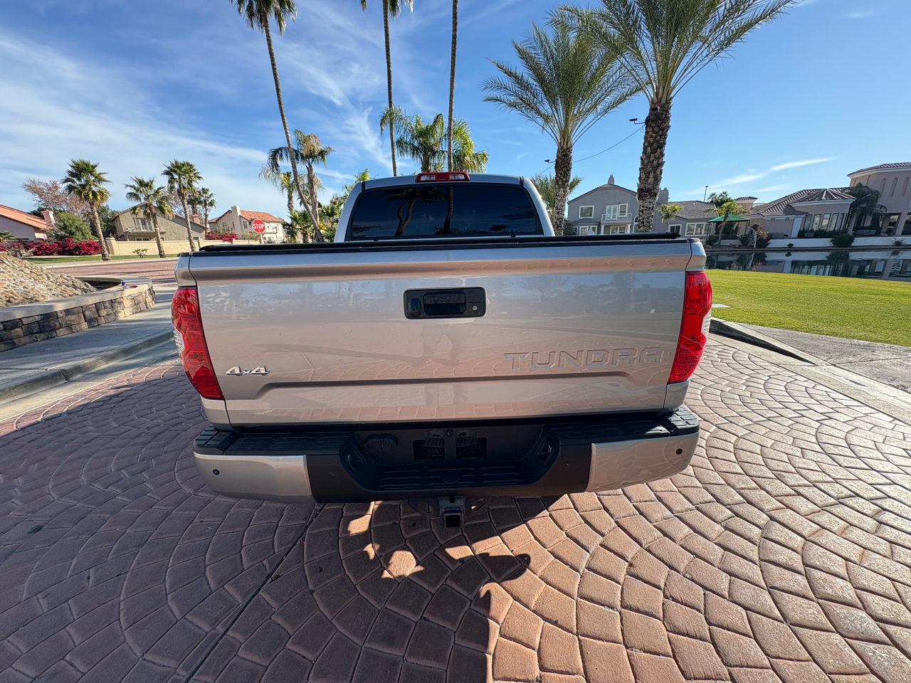 Toyota Tundra Platinum CrewMax 5.7L 4WD 2017