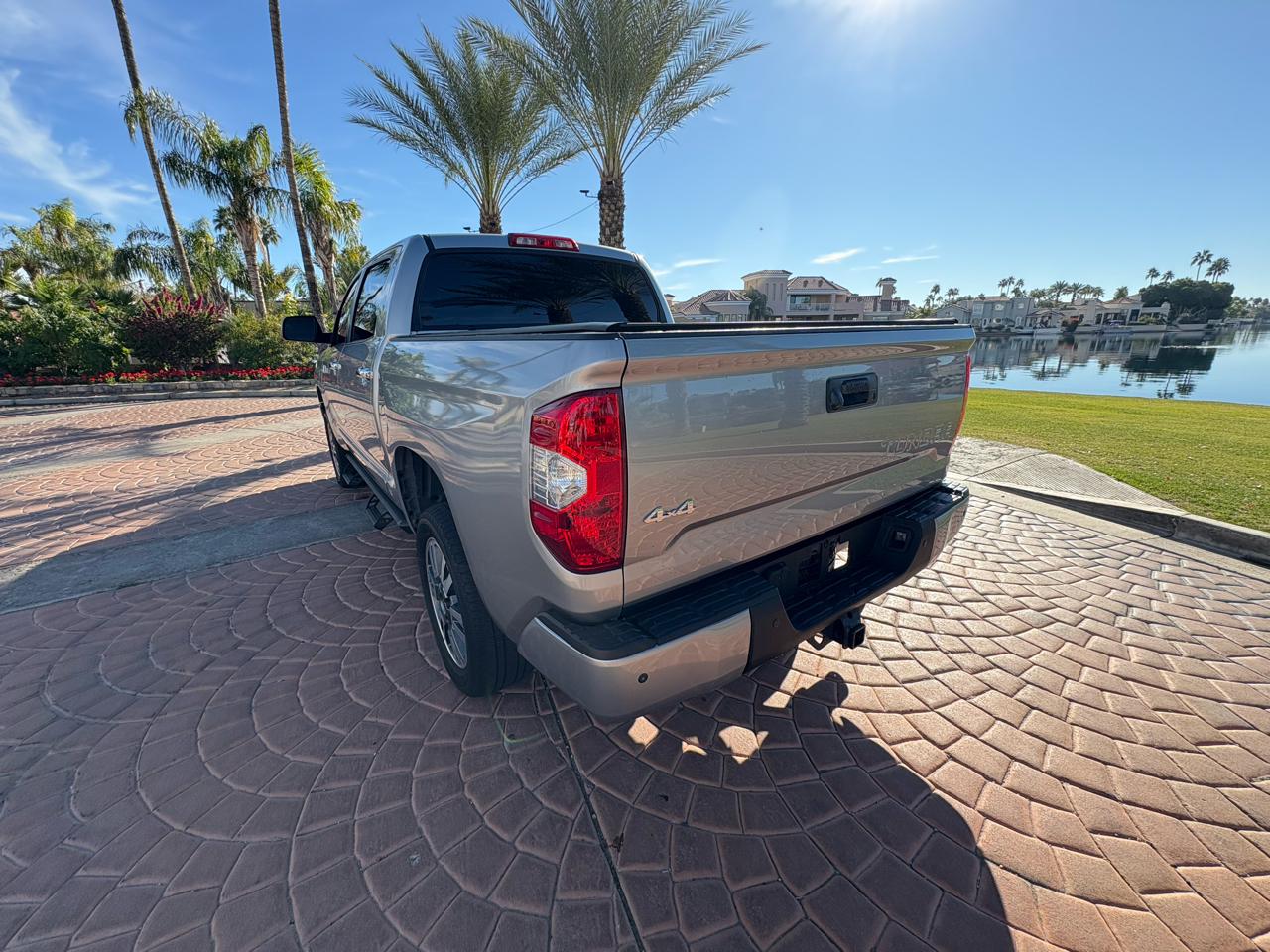 Toyota Tundra Platinum CrewMax 5.7L 4WD 2017