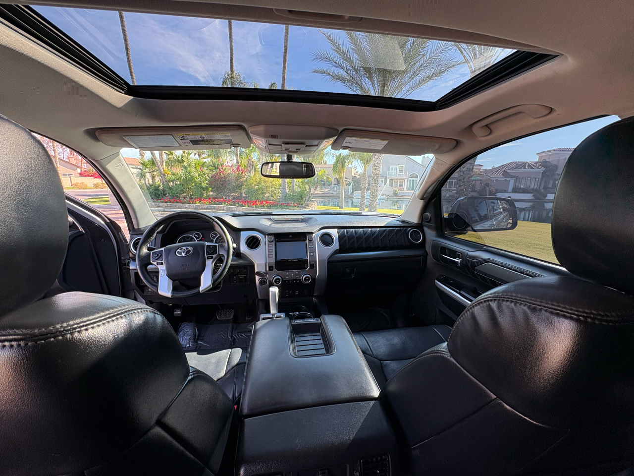 Toyota Tundra Platinum CrewMax 5.7L 4WD 2017