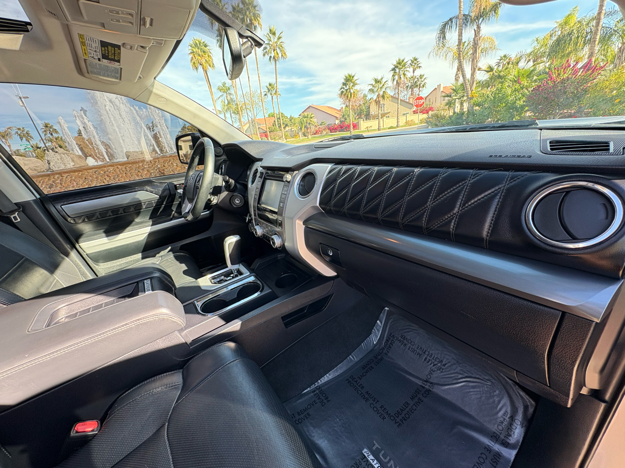 Toyota Tundra Platinum CrewMax 5.7L 4WD 2017