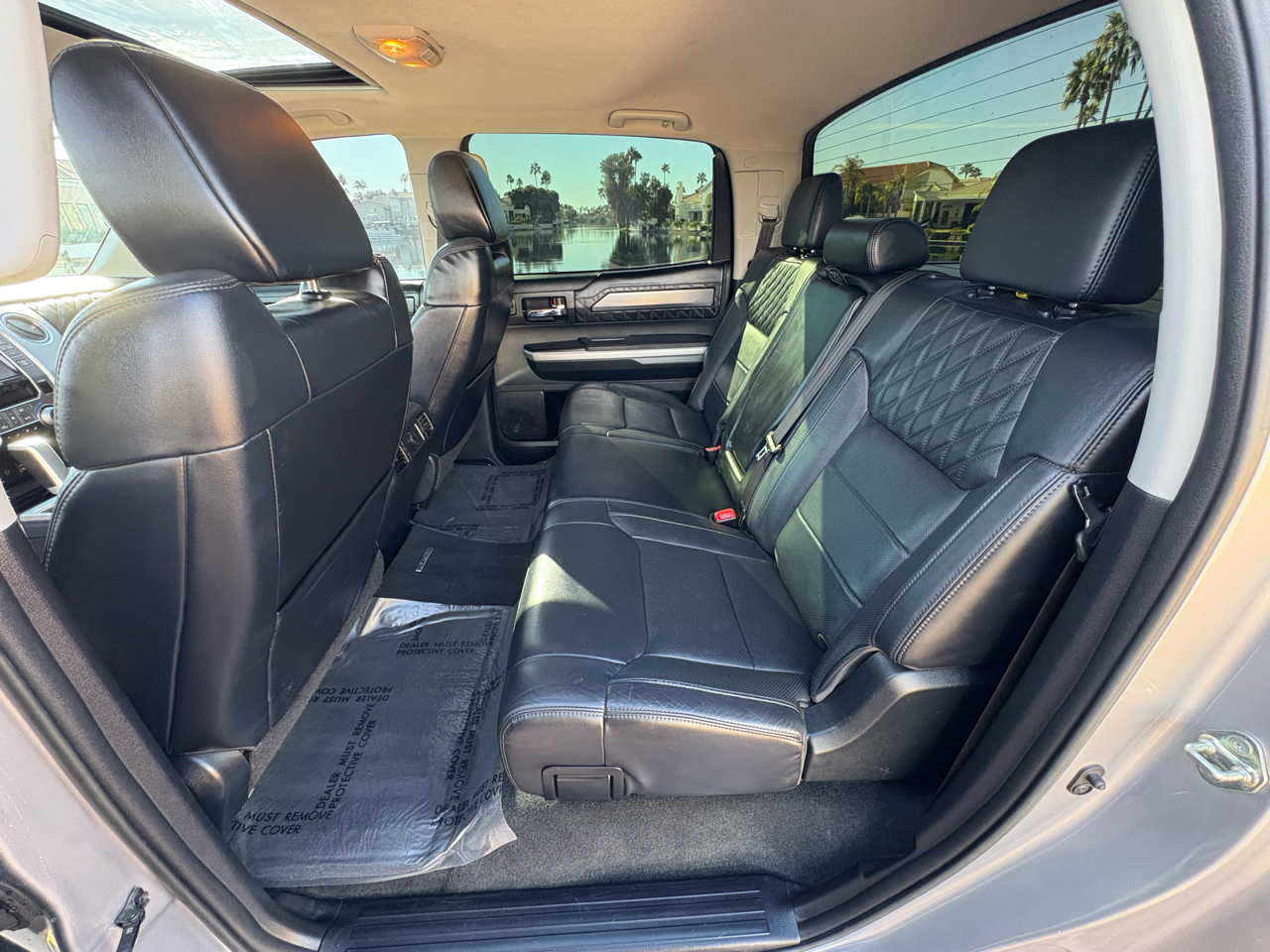 Toyota Tundra Platinum CrewMax 5.7L 4WD 2017