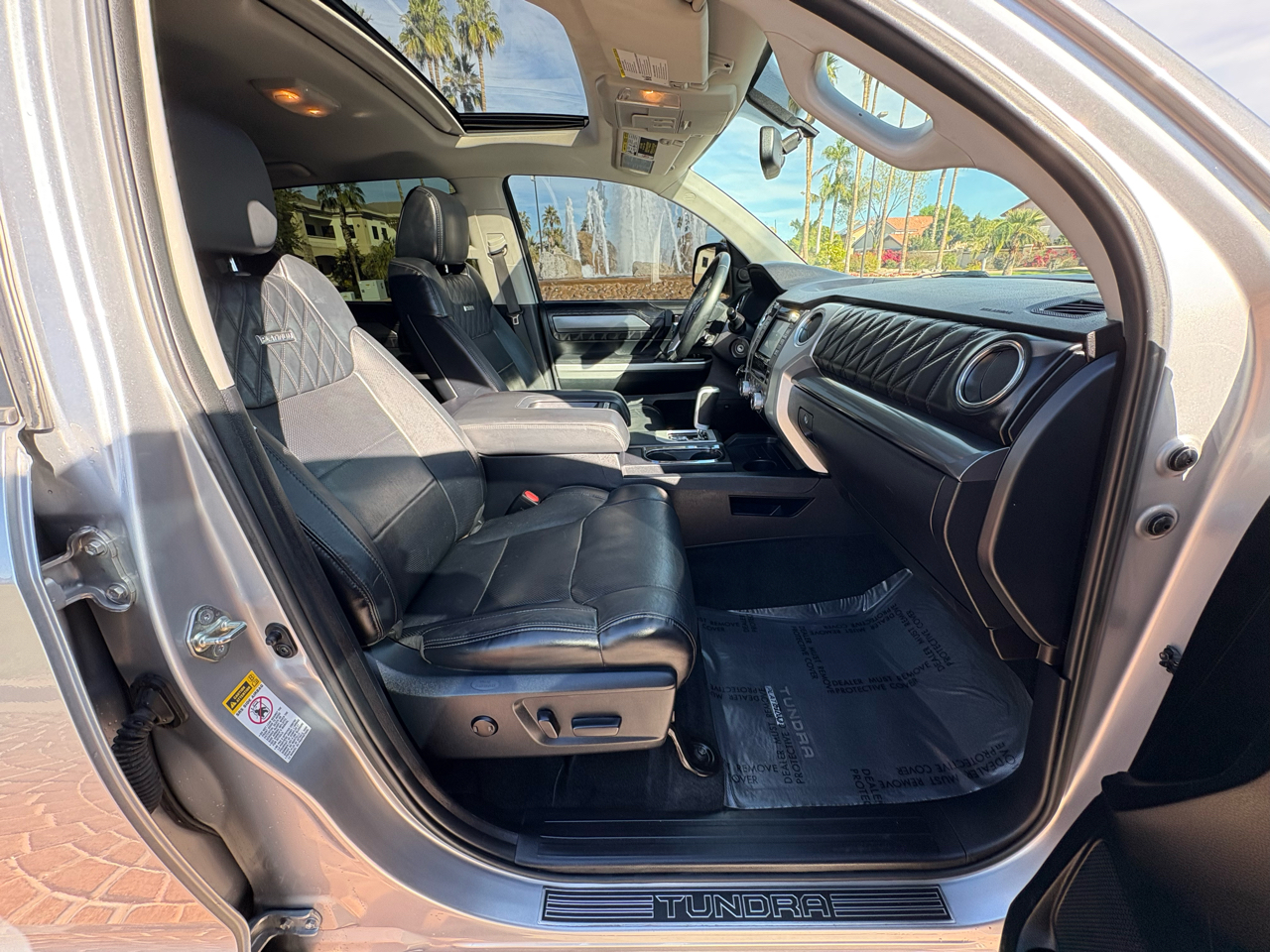 Toyota Tundra Platinum CrewMax 5.7L 4WD 2017