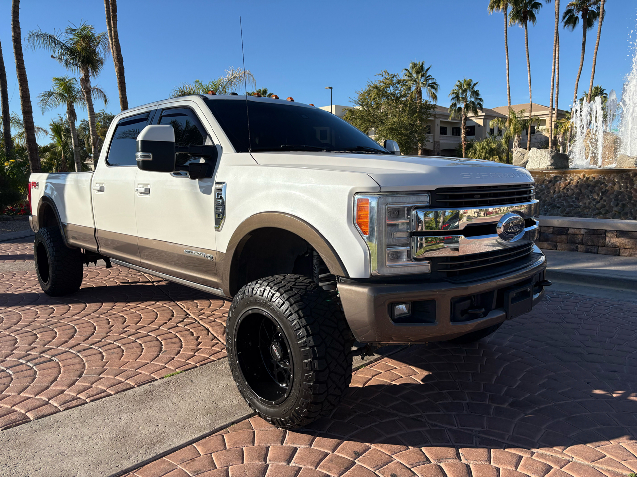 Ford F-350 SD King Ranch Crew Cab 4WD 2017