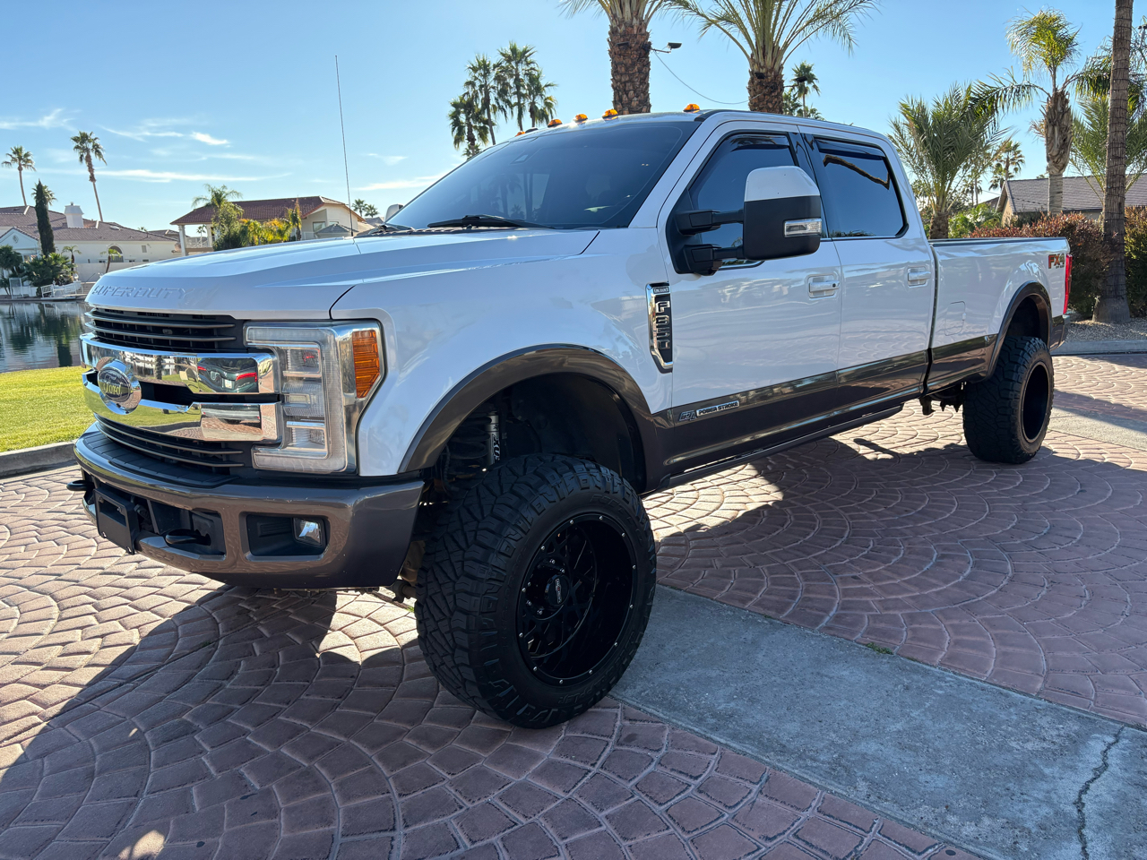 Ford F-350 SD King Ranch Crew Cab 4WD 2017