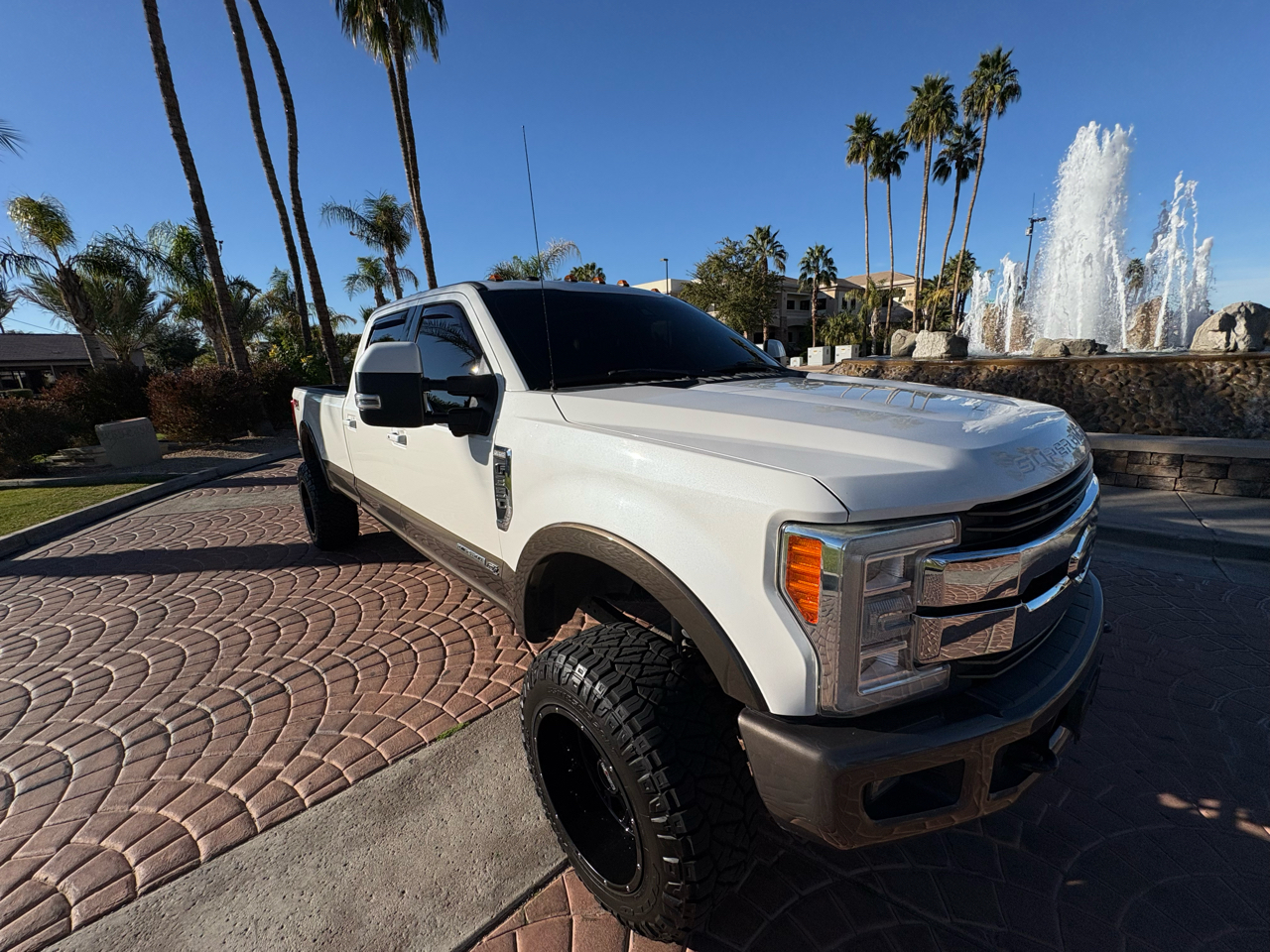 Ford F-350 SD King Ranch Crew Cab 4WD 2017
