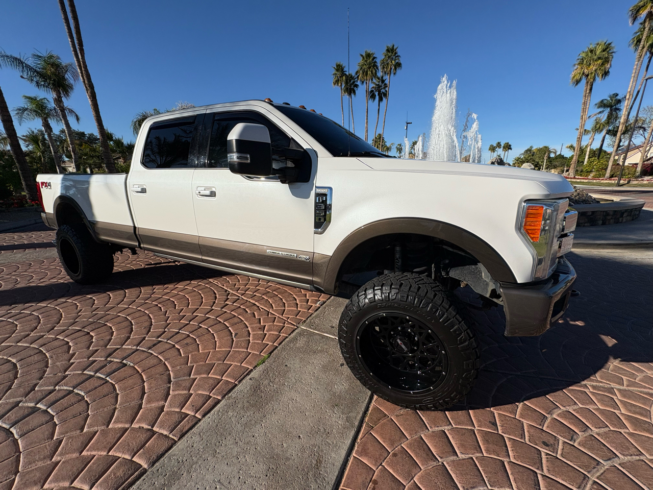 Ford F-350 SD King Ranch Crew Cab 4WD 2017