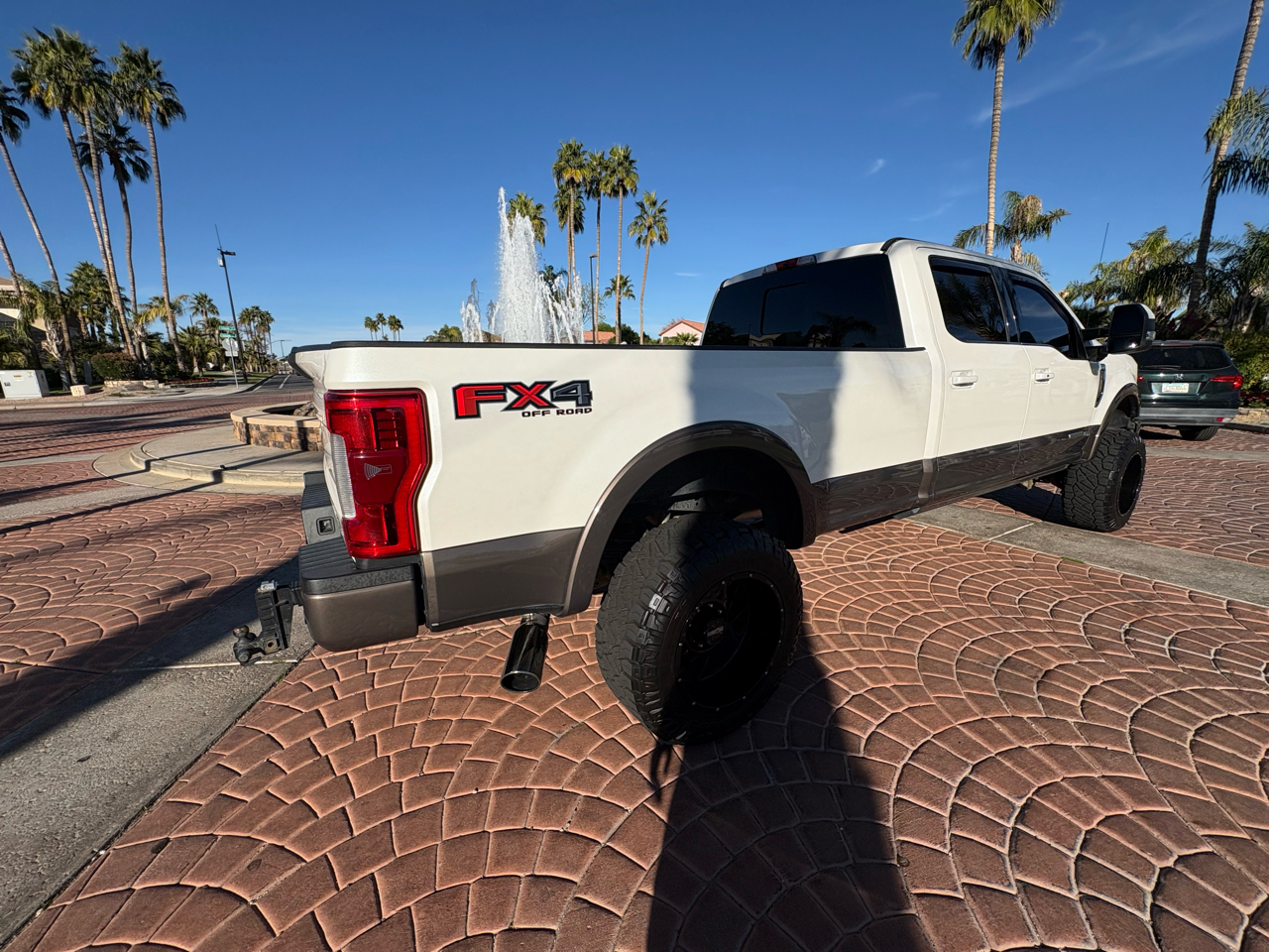 Ford F-350 SD King Ranch Crew Cab 4WD 2017