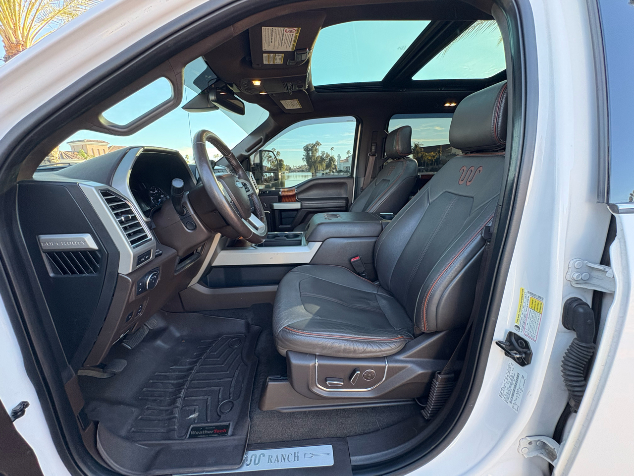 Ford F-350 SD King Ranch Crew Cab 4WD 2017