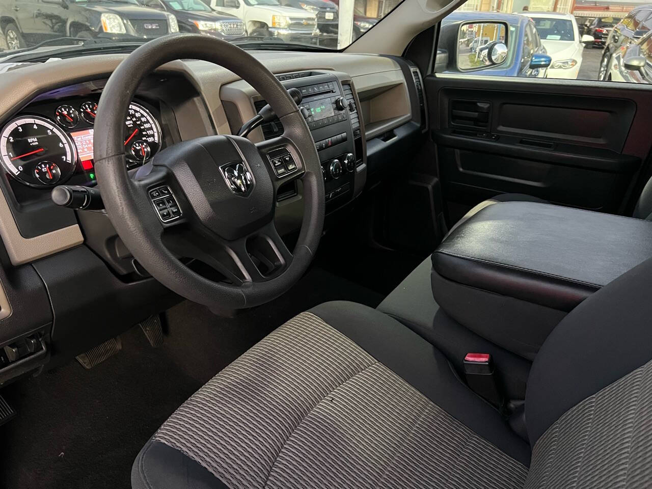 RAM 1500 Tradesman Crew Cab SWB 2WD 2013