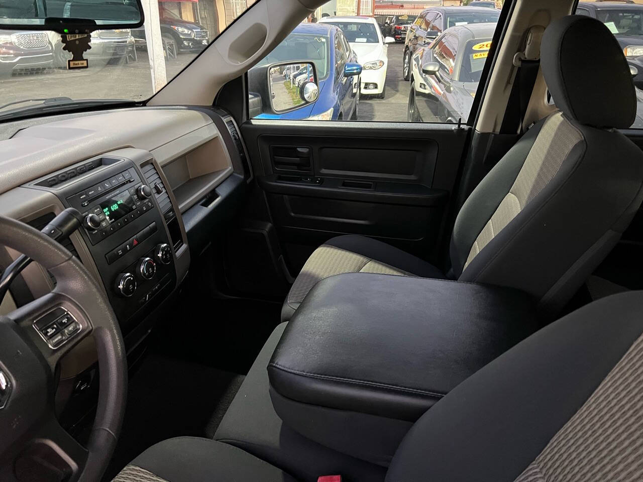 RAM 1500 Tradesman Crew Cab SWB 2WD 2013