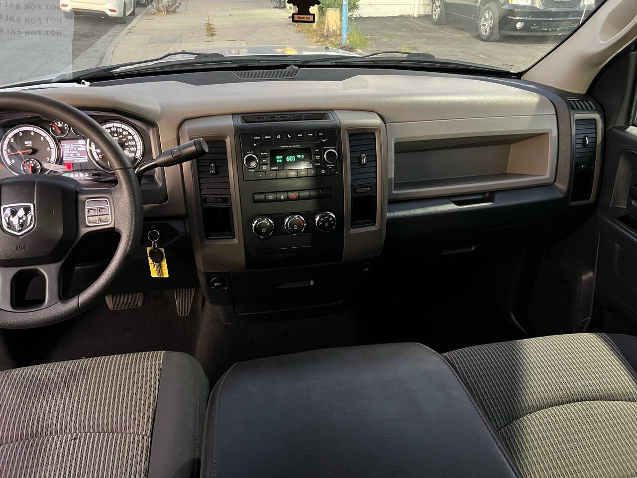 RAM 1500 Tradesman Crew Cab SWB 2WD 2013