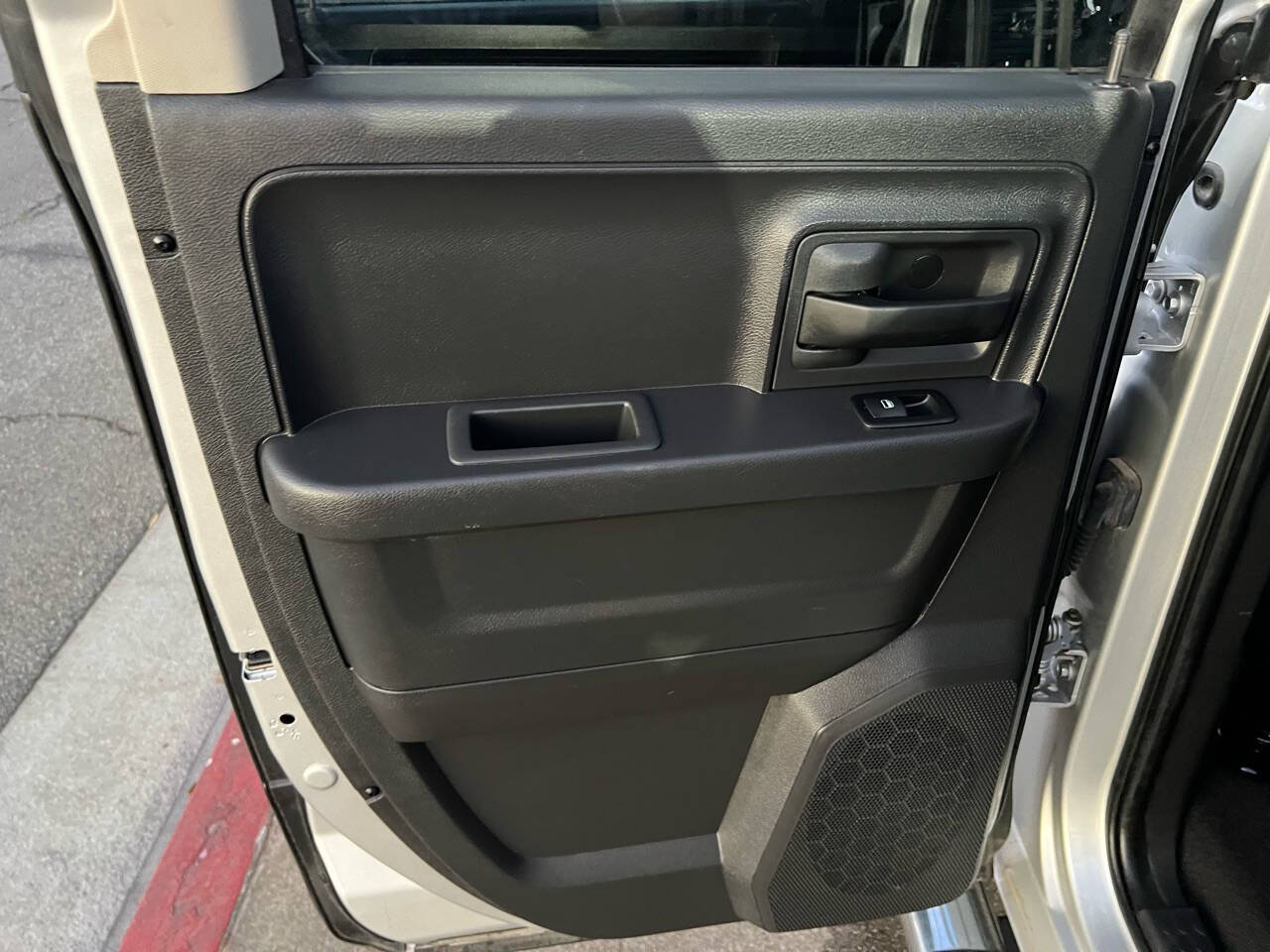 RAM 1500 Tradesman Crew Cab SWB 2WD 2013