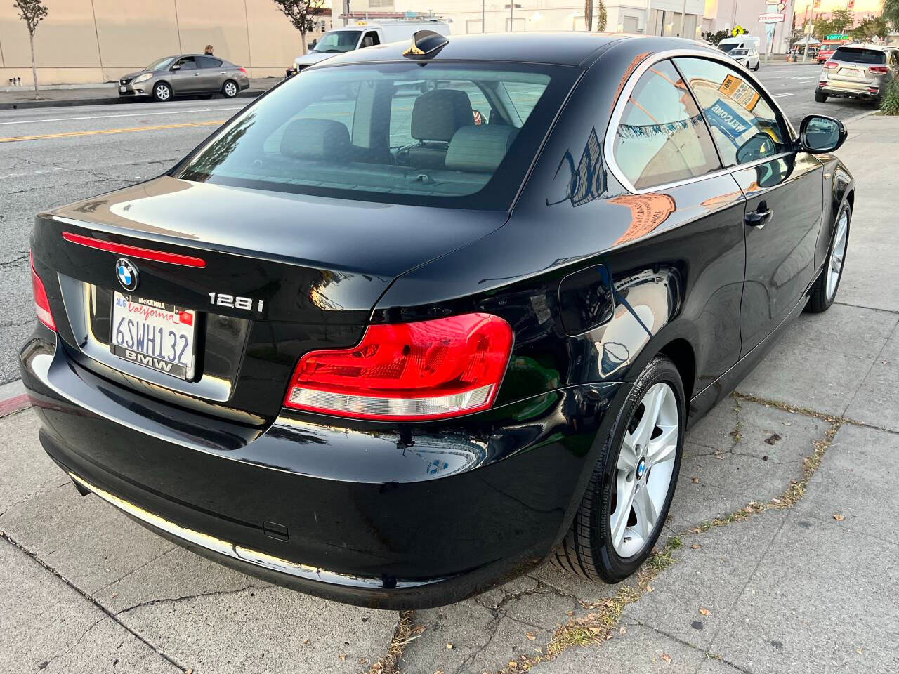 BMW 1-Series 128i Coupe 2012