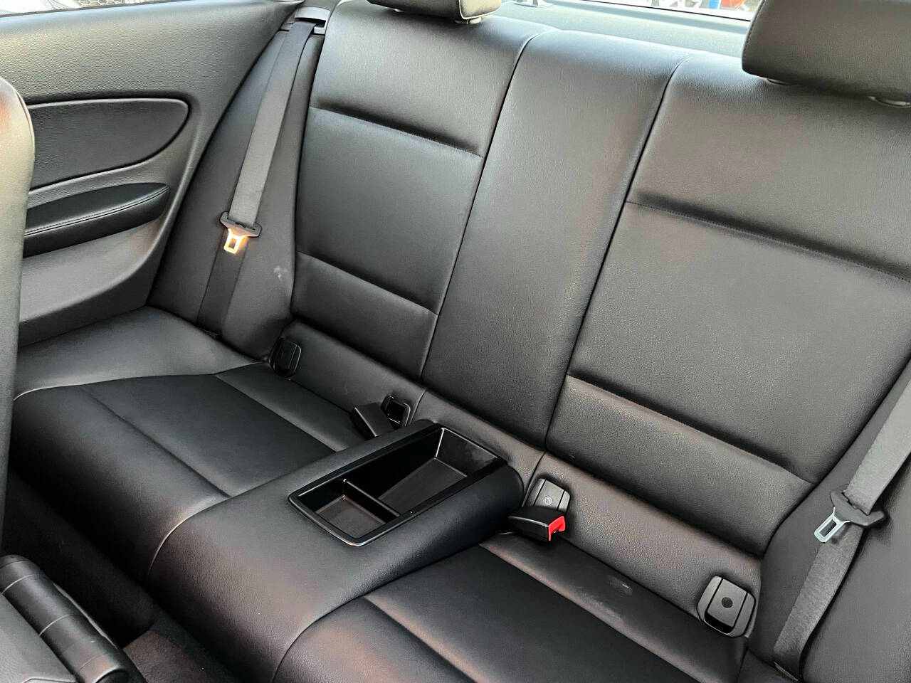 BMW 1-Series 128i Coupe 2012