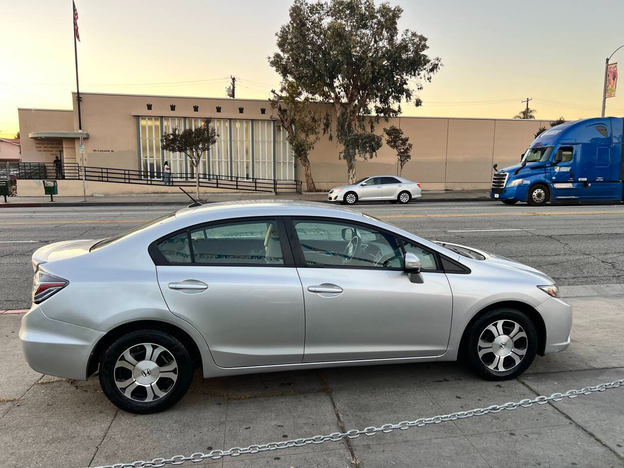 Honda Civic Hybrid CVT AT-PZEV 2013