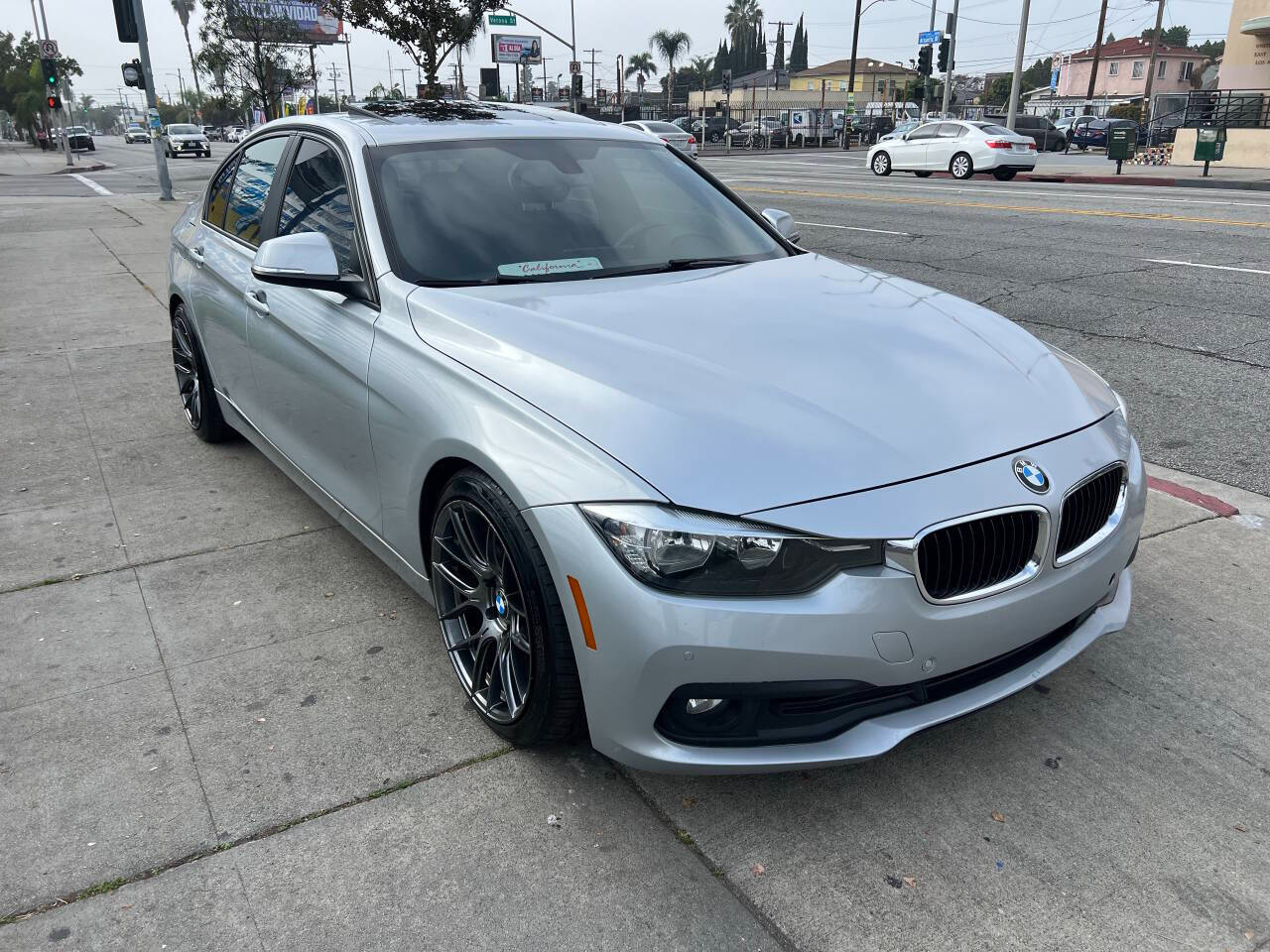 BMW 3-Series 320i xDrive Sedan 2016