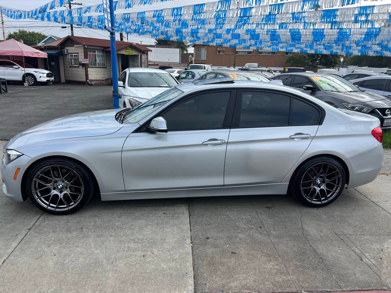 BMW 3-Series 320i xDrive Sedan 2016