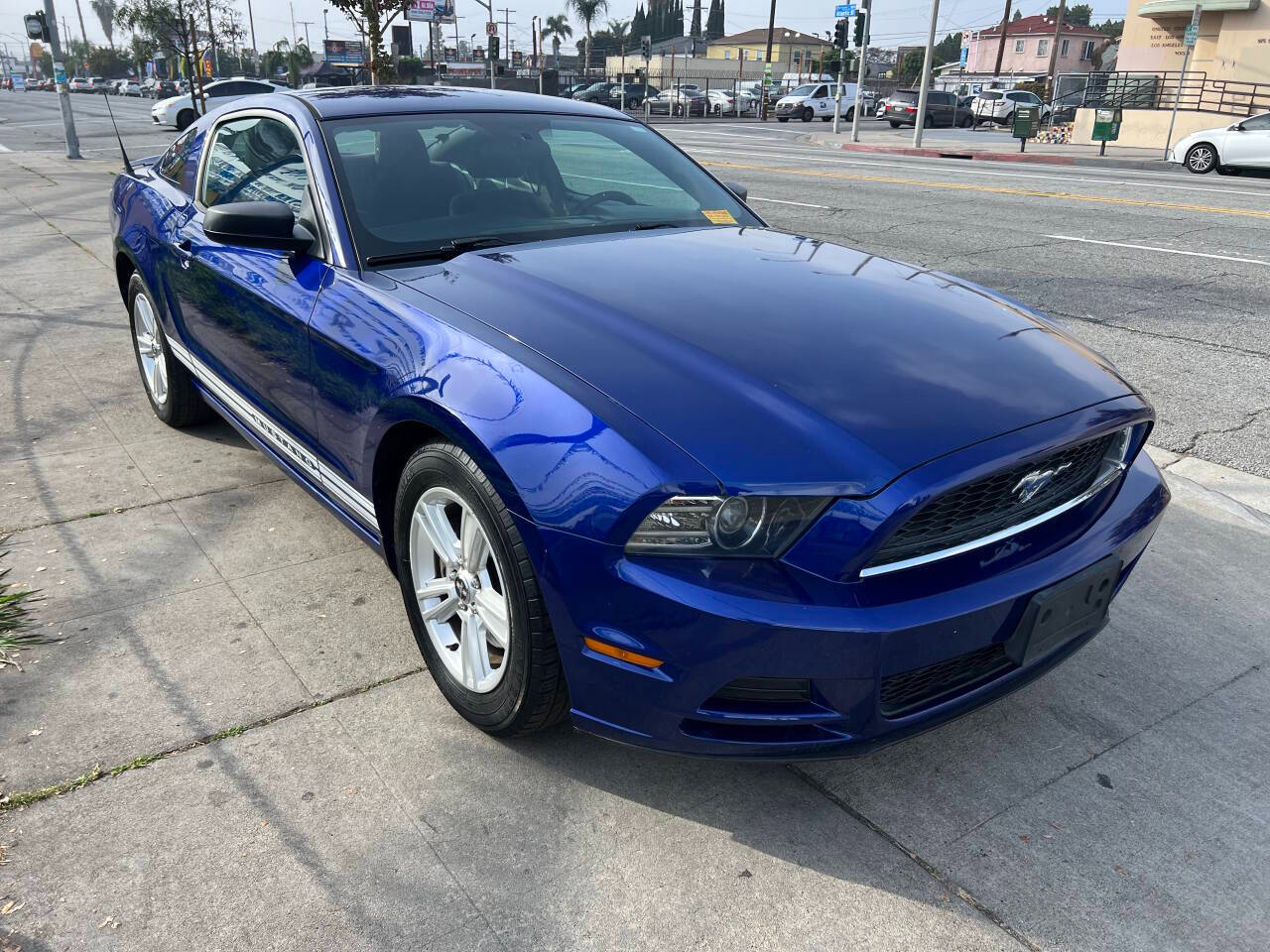 Ford Mustang V6 Coupe 2013